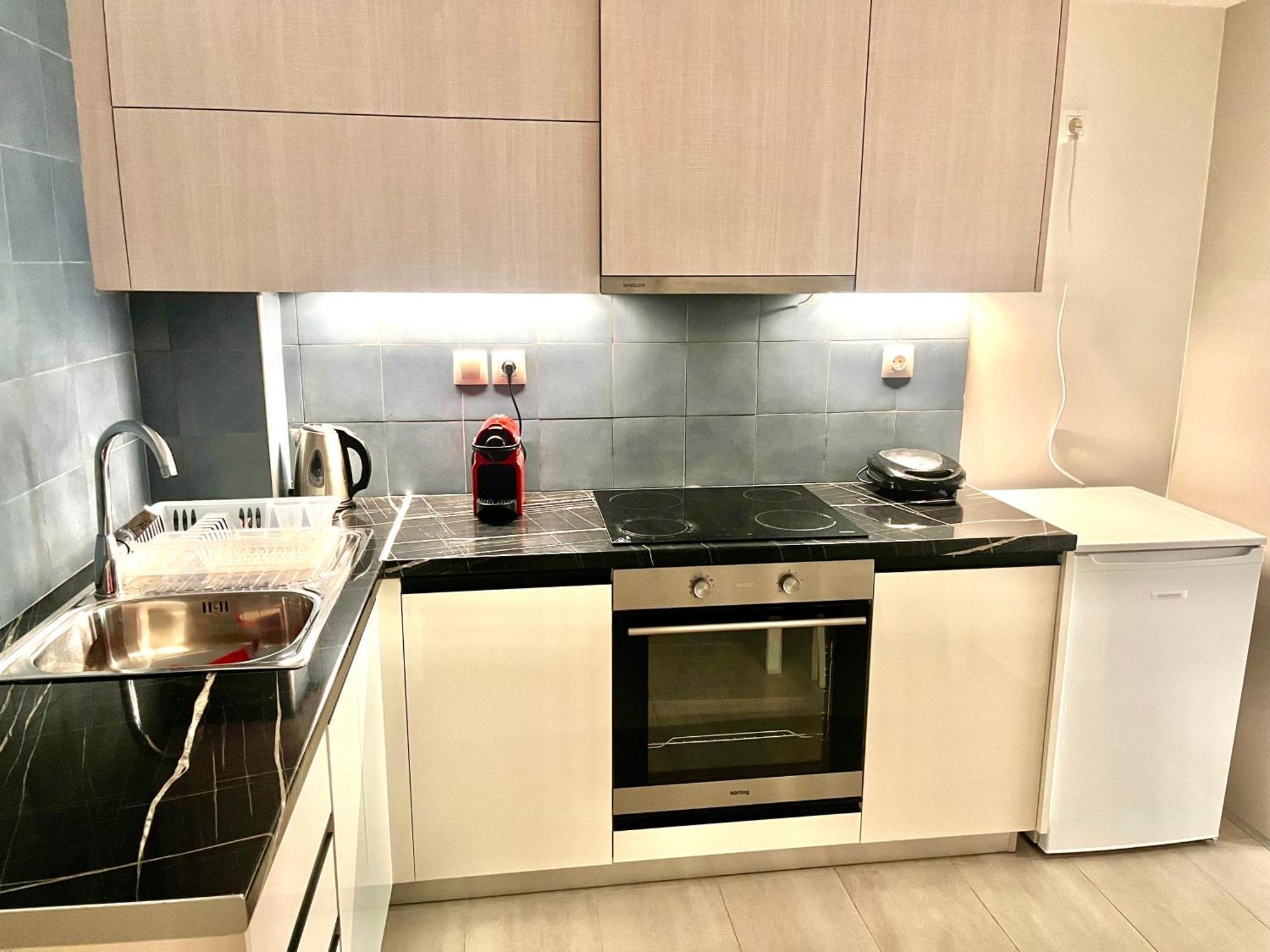 Elvita Apartments 4 เอเธนส์ ภายนอก รูปภาพ